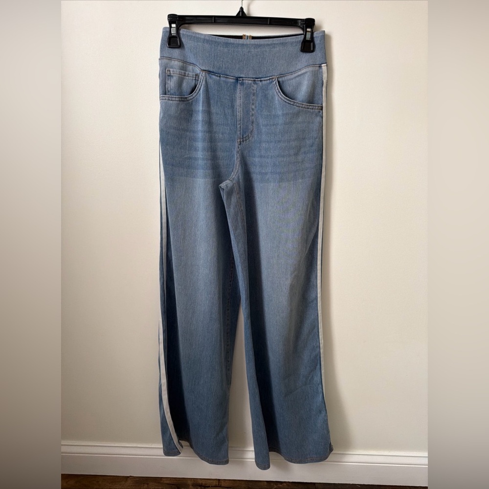 Halara Blue Wide-Leg Jeans with White Stripes